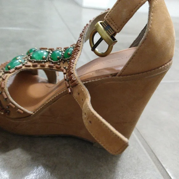 Sandals - Picture 2 of 4